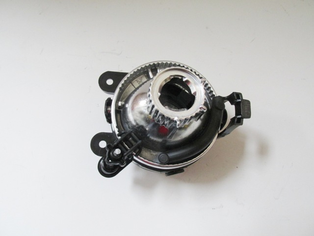 (YENİ%20ÜRÜN!!!)VOLKSWAGEN%20GOLF-%205-%2004/09;%20SİS%20LAMBASI%20SAĞ%20MERCEKLİ%20(AMPÜLLÜ)%20(E%20MARKLI)