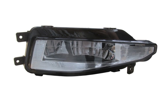 (YENİ%20ÜRÜN!!!)VOLKSWAGEN%20PASSAT-%20B8-%2019/22;%20SİS%20LAMBASI%20SAĞ%20LEDLİ%20(E%20MARKLI)