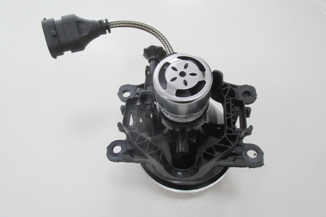 RENAULT%20CLIO-%204-%20SPORT%20TOURER-%2013/16;%20SIS%20LAMBASI%20SAG/SOL%20AYNI%20(ADET)%20LED%20AMPÜLLÜ