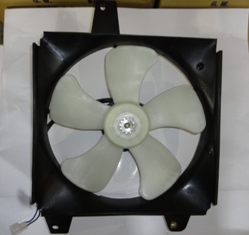 DAIHATSU%20APPLAUSE-%2090/97;%20RADYATÖR%20FAN%20DAVLUMBAZI%20KOMPLE%20(5KANAT)