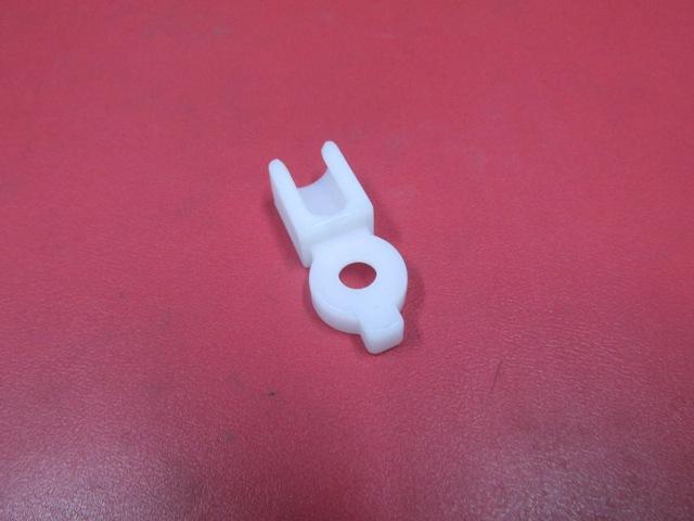 UNIVERSAL UNIVERSAL-; FAR KLİPSİ CARELLO TİPİ TÜM ARAÇLAR İÇİN