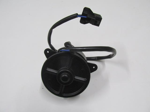 UNIVERSAL UNIVERSAL-; FAN MOTORU 3 BAĞLANTILI BÜYÜK TİP