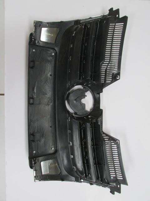 VOLKSWAGEN JETTA- 5- 06/10; ÖN PANJUR (NİKELAJ KAPLAMALI) SENSÖR DELİKSİZ (PLAKALIK 52 CM) (TW)
