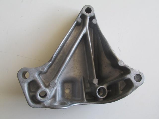 VOLKSWAGEN JETTA- 5- 06/10; ŞANZUMAN BAĞLANTI KULAĞI (7 İLERİ DSG)