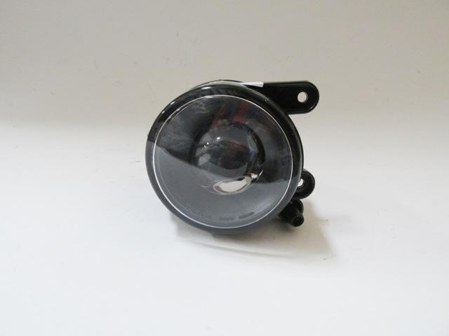 (YENİ ÜRÜN!!!)VOLKSWAGEN GOLF- 5- 04/09; SİS LAMBASI SAĞ MERCEKLİ (AMPÜLLÜ) (E MARKLI)