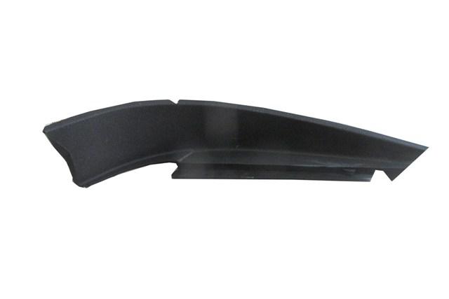 VOLKSWAGEN GOLF- 5- 04/09; ÖN CAM KENAR PLASTİĞİ SAĞ (SİLGİ PANELİ)
