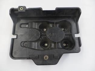 VOLKSWAGEN BORA- 99/05; AKÜ KORUYUCU PLASTİĞİ ALT (TW)