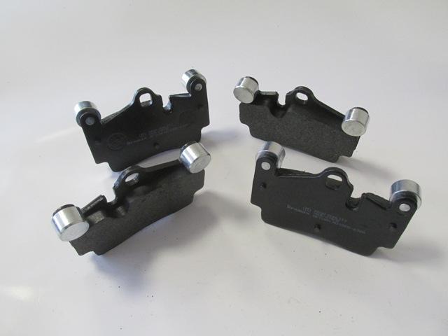 VOLKSWAGEN TOUAREG- 03/06; ARKA FREN BALATASI 3,6/4,2/5,0/6,0(KABLOSUZ)(DİSK)(112x73x16) (BRAMAX)