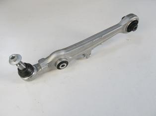 VOLKSWAGEN PASSAT- B5- 01/05; ÖN ALT TABLA DÜZ TIP SAG/SOL AYNI (ADET)(SALINCAK) ALÜMINYUM (SH)