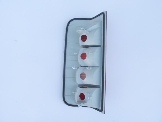 VOLKSWAGEN VOLT- LT35/LT46- 96/07; STOP LAMBASI SAĞ KIRMIZI/SARI/BEYAZ (MARS) (E MARKLI)