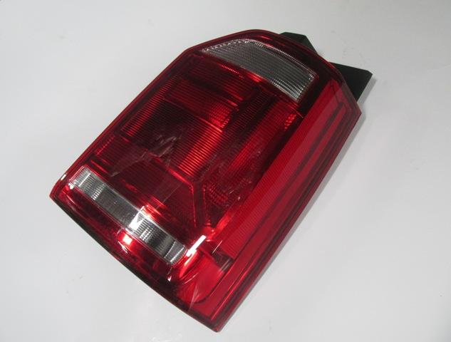 VOLKSWAGEN TRANSPORTER- T7- 15/19; STOP LAMBASI SAĞ KIRMIZI/BEYAZ (MARS) (E MARKLI)