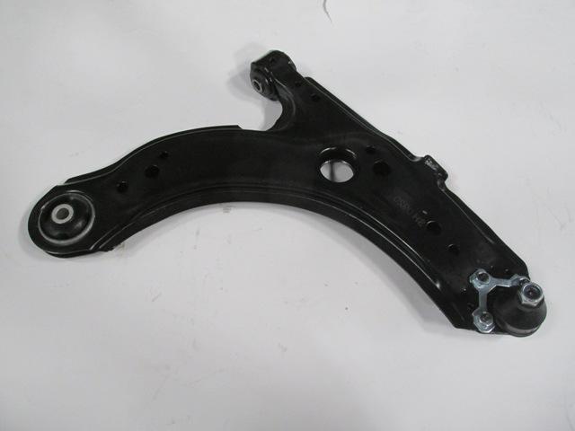 AUDI A3- 97/03; ÖN ALT TABLA BURÇLU/ROTILLI SAG (SH)