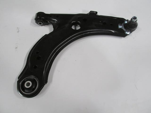 AUDI A3- 97/03; ÖN ALT TABLA BURÇLU/ROTILLI SAG (SH)