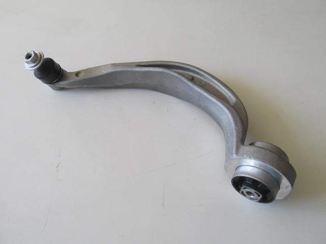 AUDI A4- 15/18; ÖN ALT TABLA SAG EGRI TIP BURÇLU/ROTILLI (65 MM M14) (SALINCAK) ALÜMINYUM (SH)
