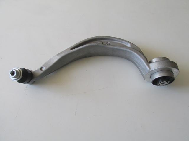 AUDI A4- 15/18; ÖN ALT TABLA SAG EGRI TIP BURÇLU/ROTILLI (65 MM M14) (SALINCAK) ALÜMINYUM (SH)