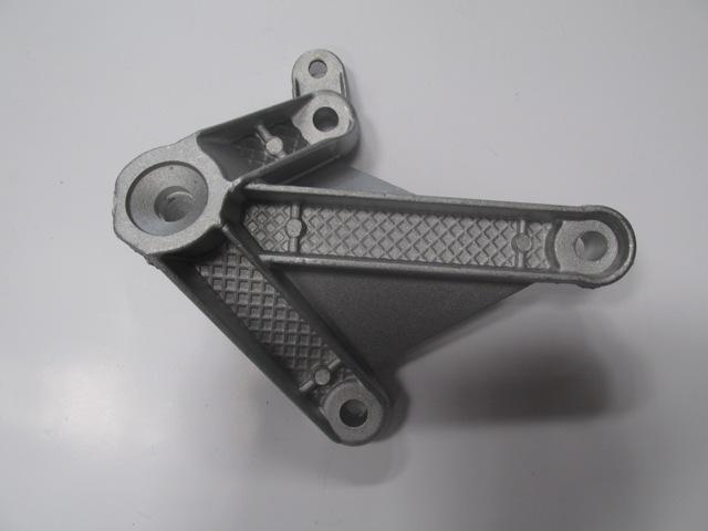 DACIA SANDERO- 09/12; MOTOR TAKOZU BAGLANTI KULAGI 1.5DCI