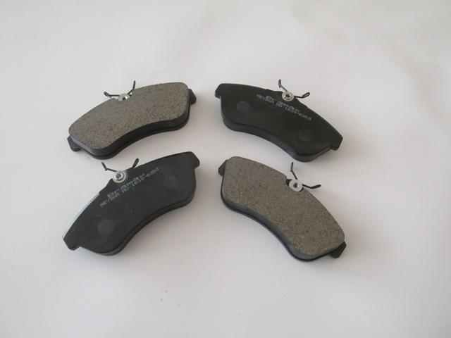 CITROEN C2- 04/09; ÖN FREN BALATASI 1,4/1,4HDI/1,6 (KABLOSUZ)(DISK) (129X56X18) (BRAMAX)