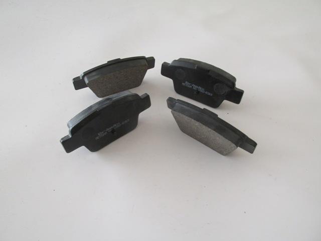 FIAT BRAVO- 08/14; ARKA FREN BALATASI 1,4/1,6/1,9/2,0 (KABLOSUZ)(DISK)(95X43X15.5)(BRAMAX)