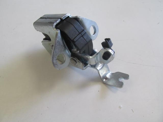 FIAT FIORINO- 08/24; BAGAJ KILIDI ÜST SAG/SOL AYNI (ADET) (ÇIFT KAPI)
