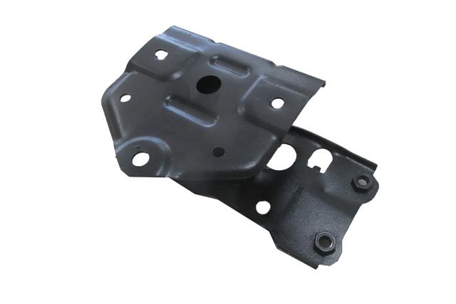 TOYOTA COROLLA- E150- 07/13; ARKA TAMPON DEMIRI BAGLANTI AYAGI SAG (METAL)