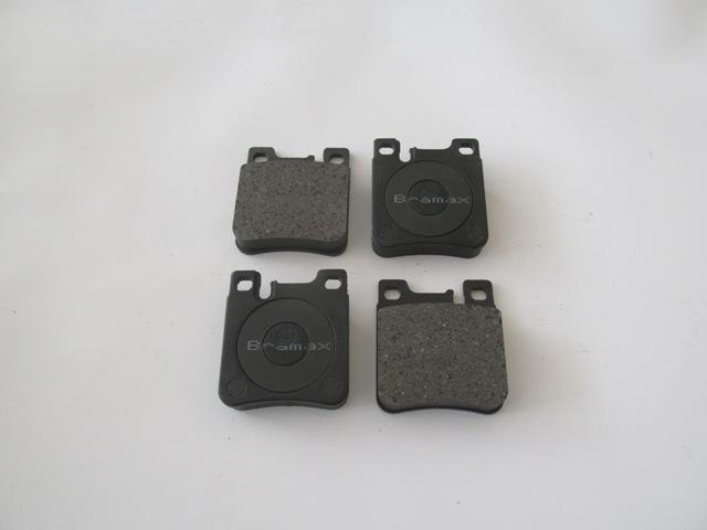 MERCEDES C CLASS- W208- 98/99; ARKA FREN BALATASI (KABLOSUZ)(DISK) (61,6X69,7X16) (BRAMAX)