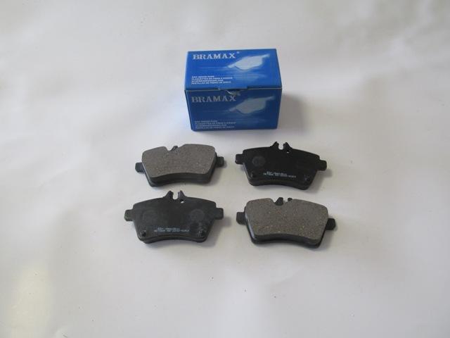 MERCEDES A CLASS- W169- 05/08; ÖN FREN BALATASI (KABLOSUZ)(DISK)(116.8X63.8X18)(BRAMAX)