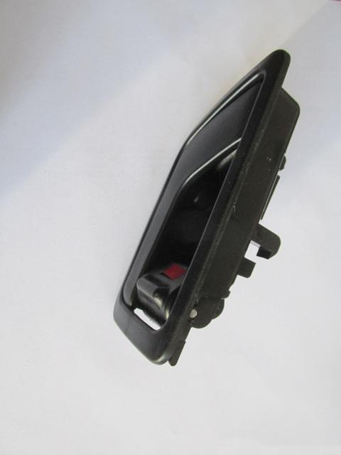 HYUNDAI GETZ- 06/11; ÖN KAPI IÇ AÇMA KOLU SAG SIYAH (ÇOCUK KILITLI)