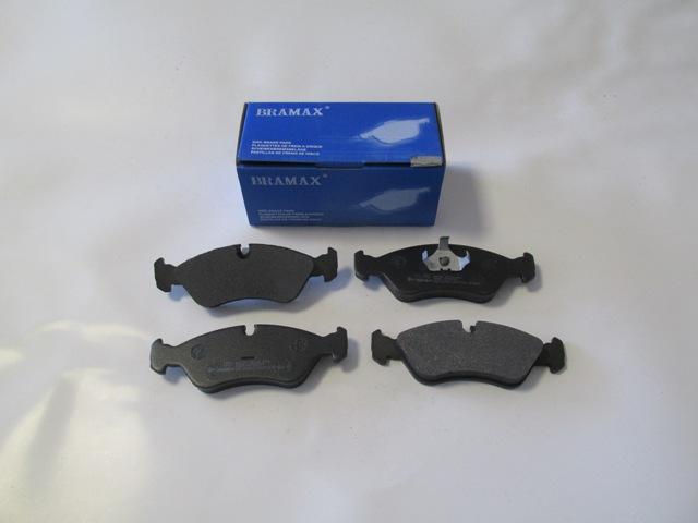 OPEL OMEGA- A- 86/94; ÖN FREN BALATASI (KABLOSUZ)(DISK) (156,2X52,3X17)(BRAMAX)