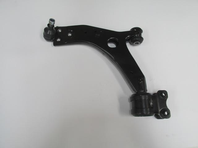 FORD FOCUS- SD/HB- 05/07; ÖN ALT TABLA SOL (BURÇLU/ROTILLI/TAKOZLU) (18mm) (SALINCAK) (SH)
