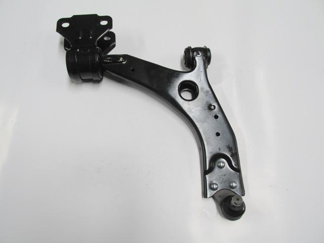 FORD FOCUS- SD/HB- 15/18; ÖN ALT TABLA SAG ROTILLI/BURÇLU (SALINCAK) (SH)