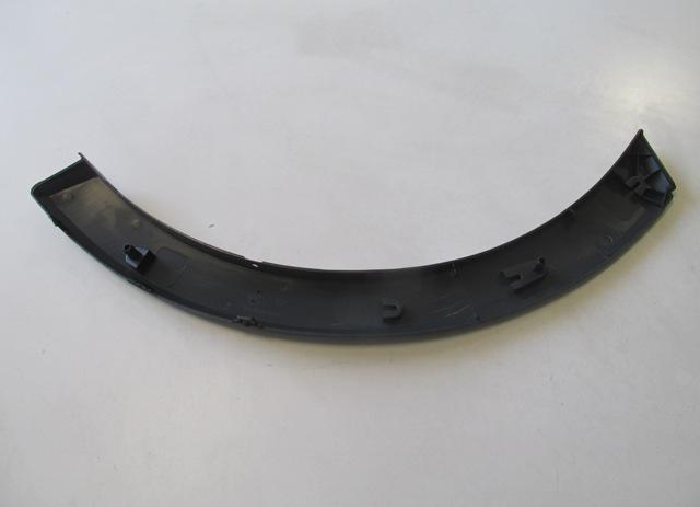 FORD TRANSIT- V363- 19/25; ÖN ÇAMURLUK AGZI PLASTIGI SOL (DODIK PLASTIGI)